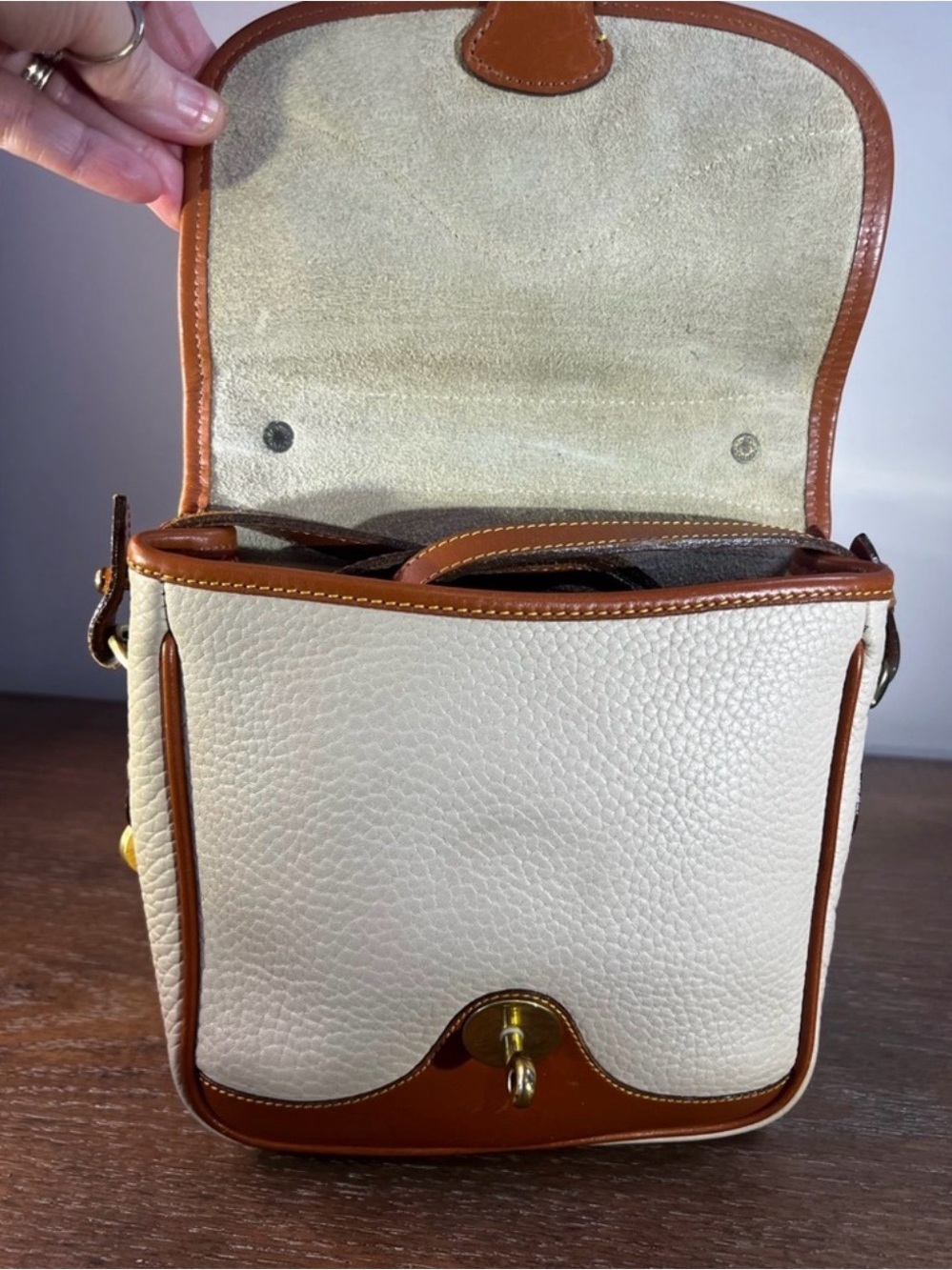 Vintage Dooney & Bourke AWL Square Carrier Crossbody Top Handle Bag USA British - Picture 10 of 16